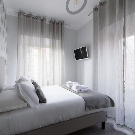 White Caesar Guesthouse โรม ภายนอก รูปภาพ