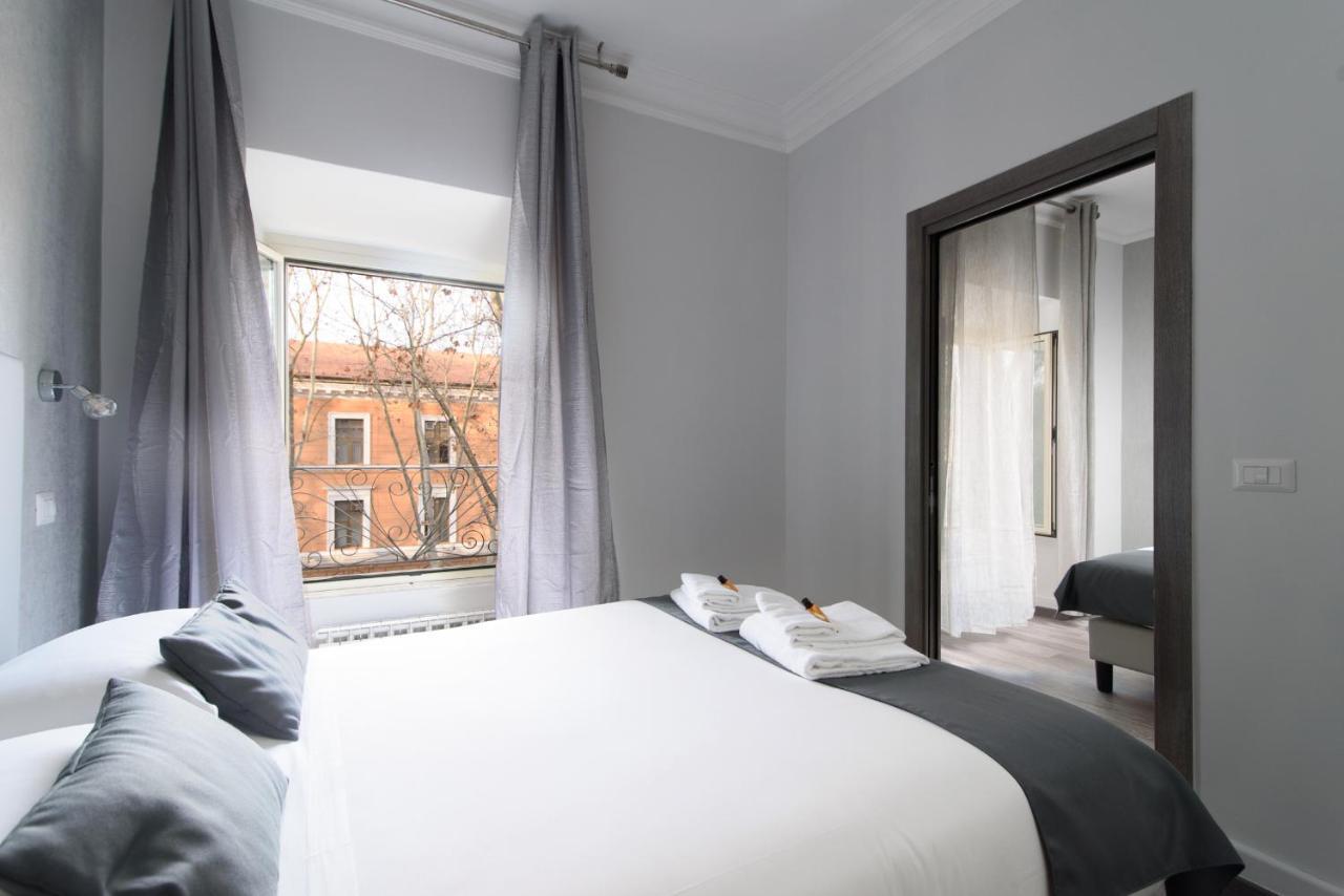 White Caesar Guesthouse โรม ภายนอก รูปภาพ