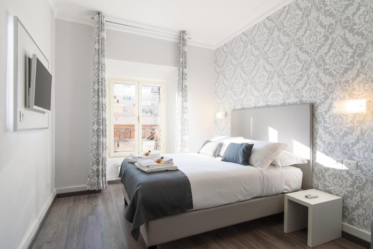 White Caesar Guesthouse โรม ภายนอก รูปภาพ